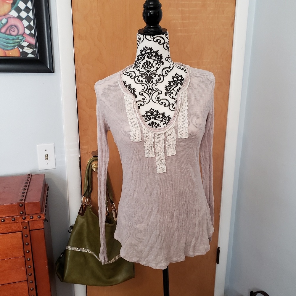 15 Banana Republic long sleeve top